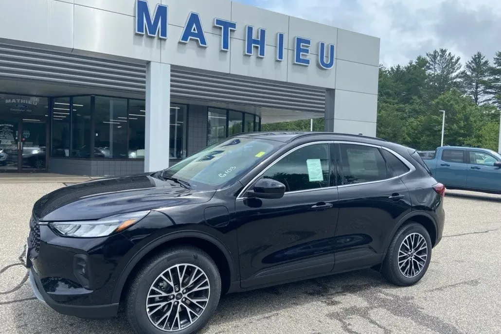 2025 Ford Escape Base photo 1