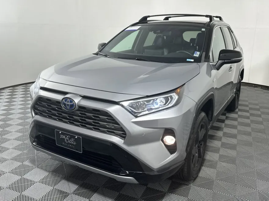 2021 Toyota RAV4 Hybrid XSE photo 1