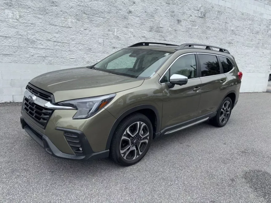 2023 Subaru Ascent Limited photo 1