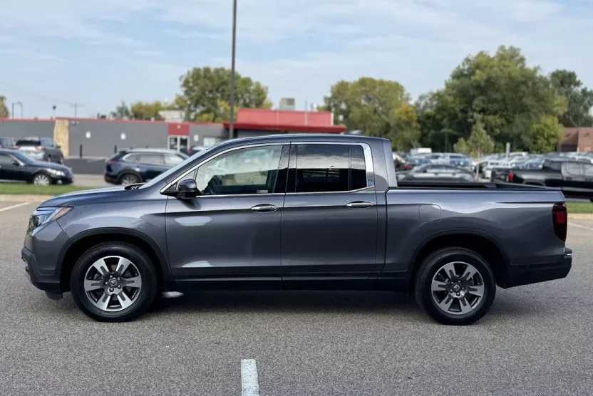 2019 Honda Ridgeline RTL-E photo 1