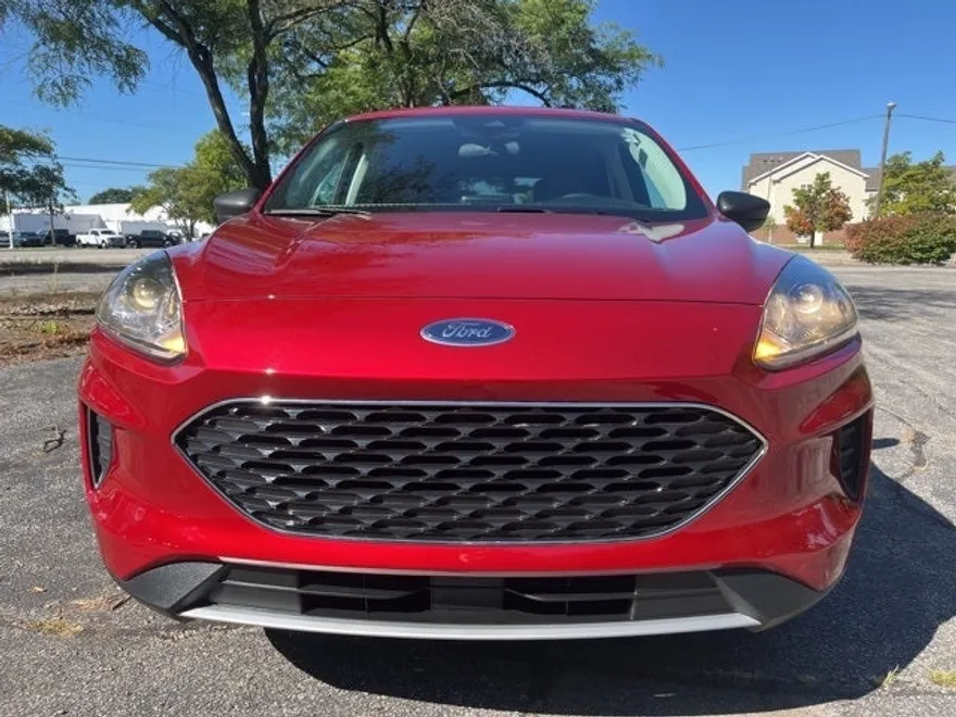 2022 Ford Escape SE photo 1