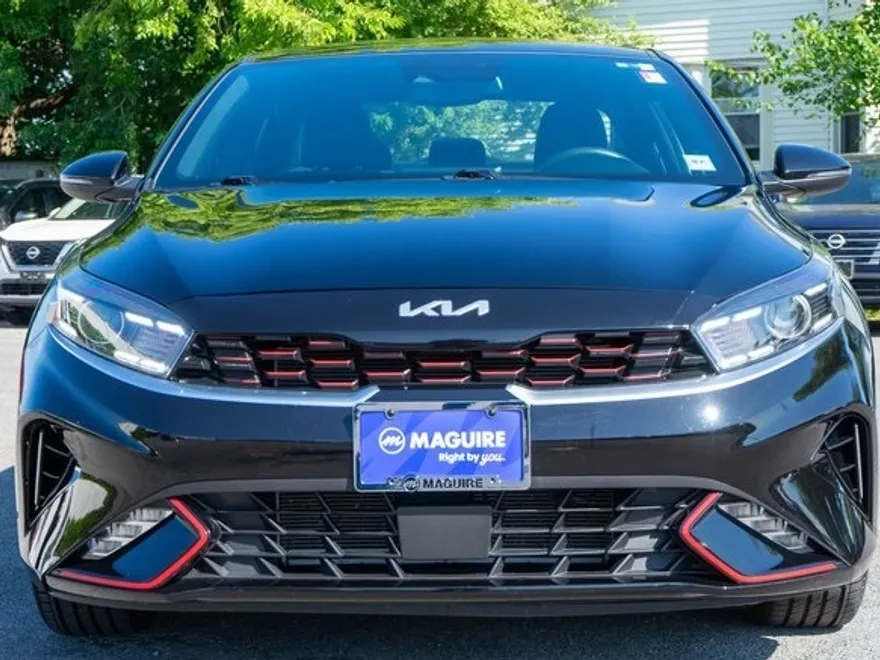 2023 Kia Forte GT-Line photo 1