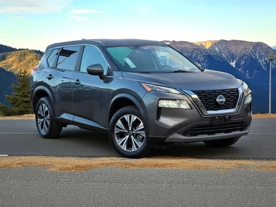2022 Nissan Rogue SV photo 1