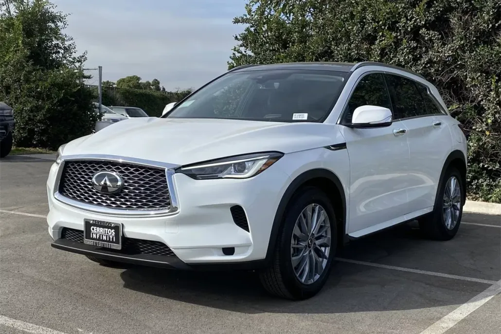 2025 Infiniti QX50 Luxe photo 1