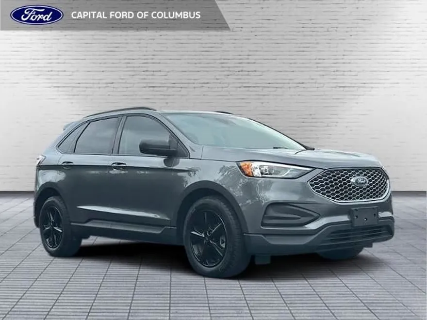 2023 Ford Edge SE photo 1