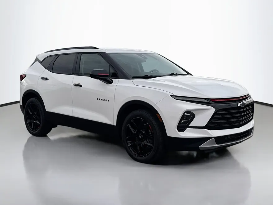 2023 Chevrolet Blazer 2LT photo 1
