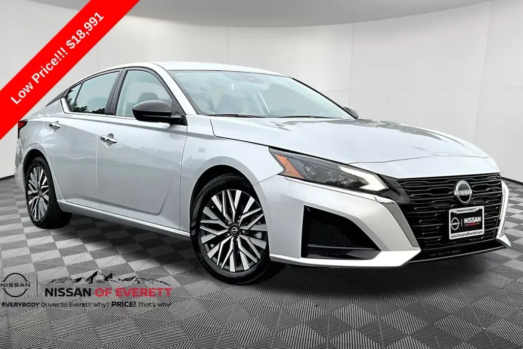 2024 Nissan Altima 2.5 SV photo 1