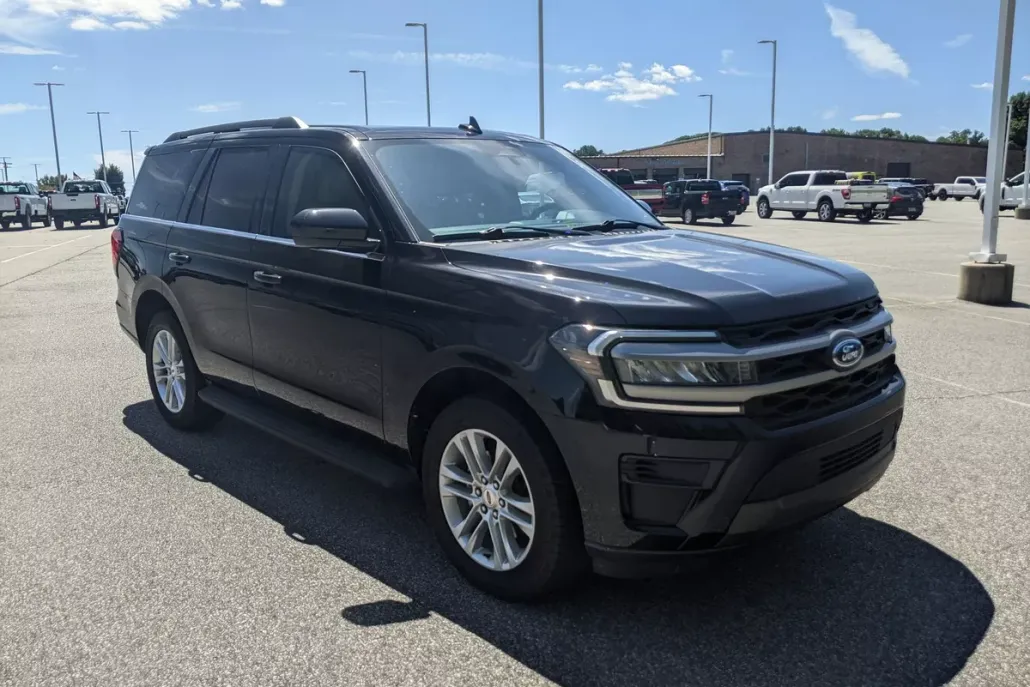 2024 Ford Expedition XLT photo 1