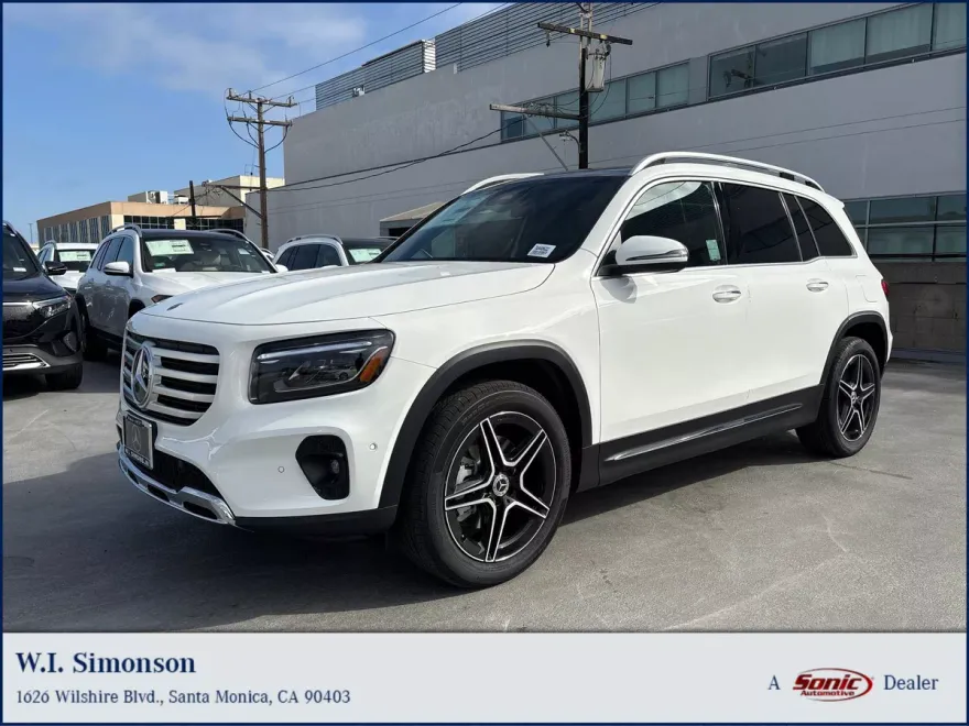 2026 Mercedes Benz GLB 250 photo 1