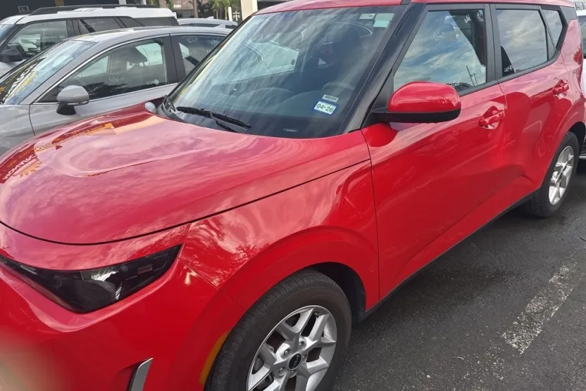 2024 Kia Soul LX photo 1