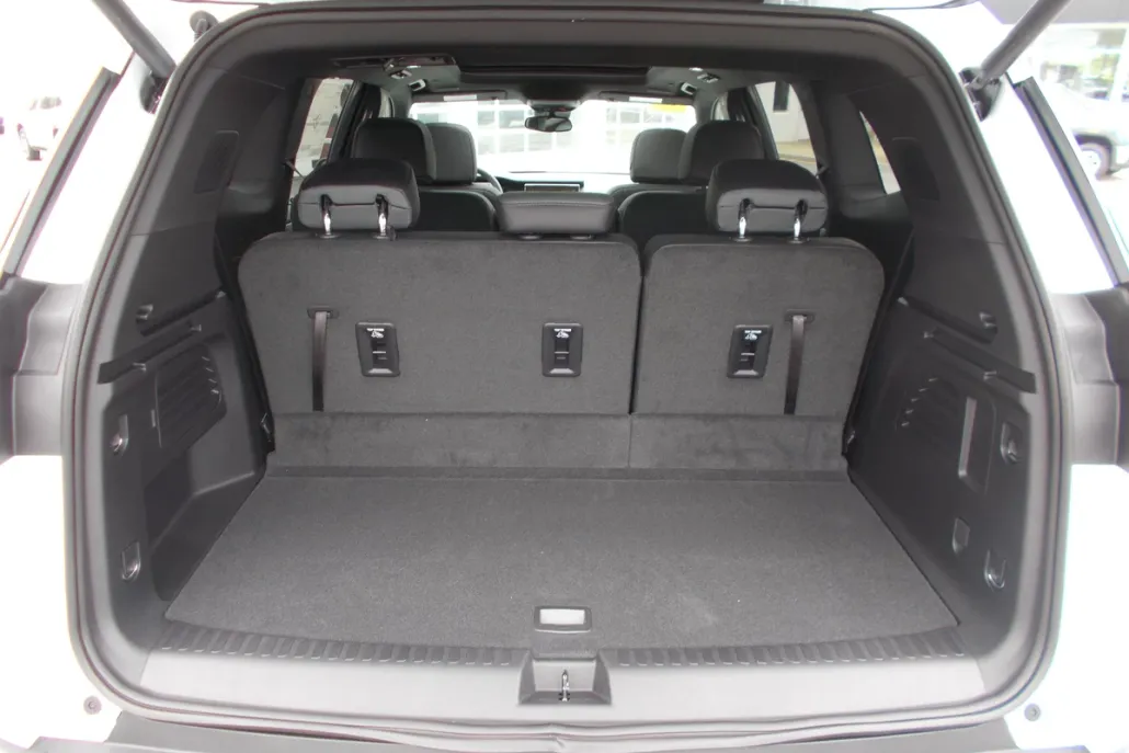 2025 Gmc Acadia AT4 photo 1