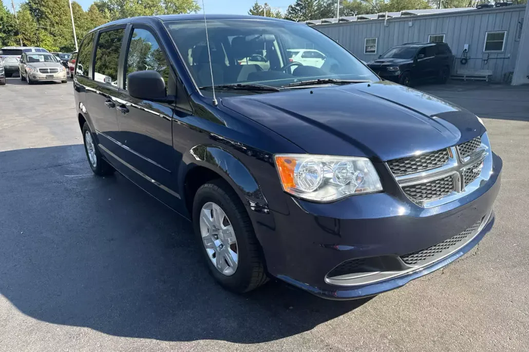 2013 Dodge Grand Caravan SE photo 1
