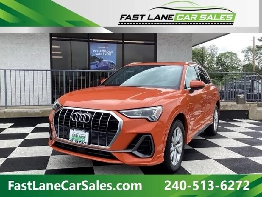 2024 Audi Q3 S line Premium photo 1