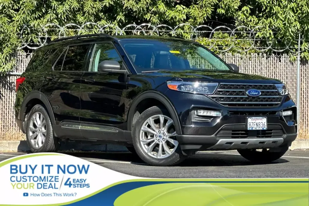 2022 Ford Explorer XLT photo 1