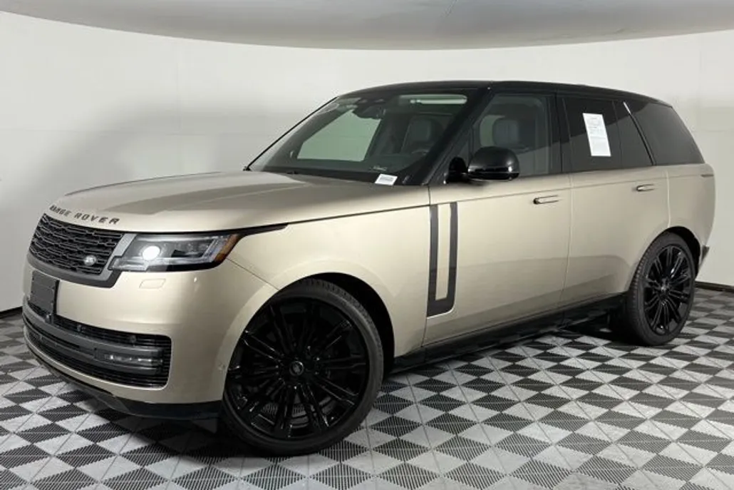 2024 Land Rover Range Rover SE photo 1