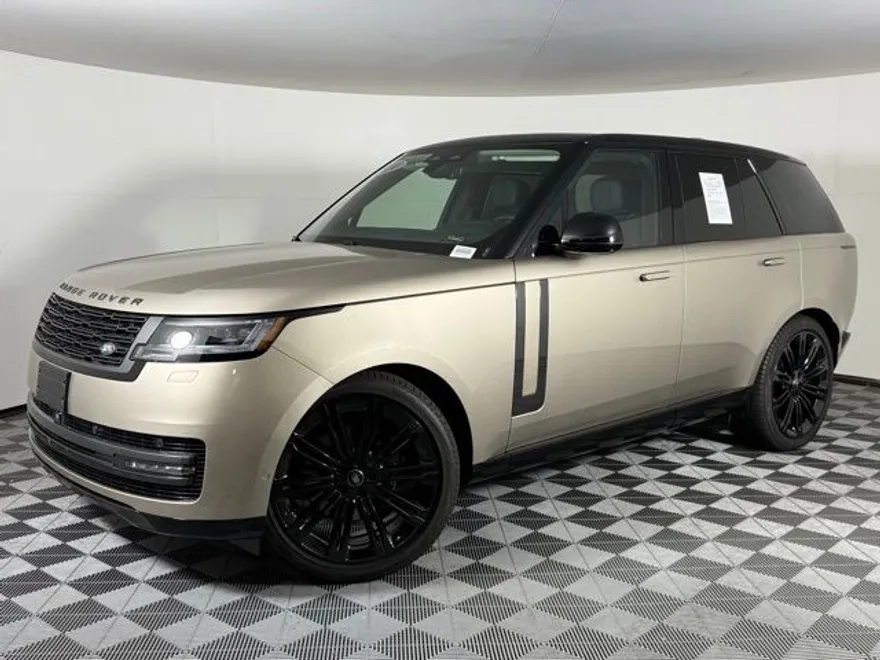 2024 Land Rover Range Rover SE photo 1