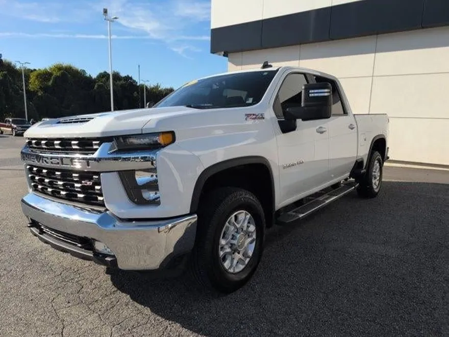 2022 Chevrolet Silverado 2500HD LT photo 1