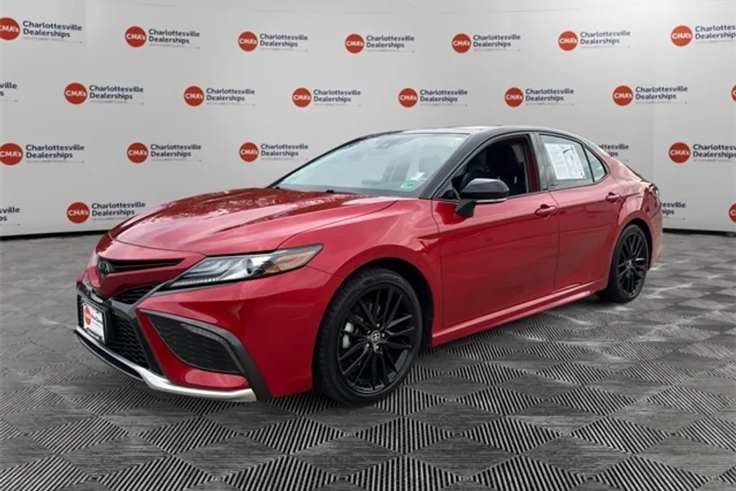 2023 Toyota Camry XSE photo 1