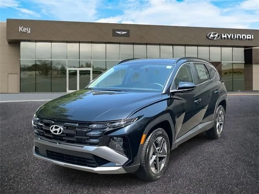2025 Hyundai Tucson SEL photo 1