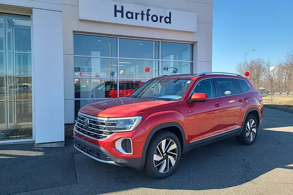 2025 Volkswagen Atlas SEL photo 1