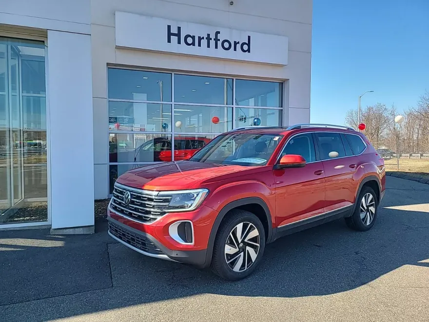 2025 Volkswagen Atlas SEL photo 1