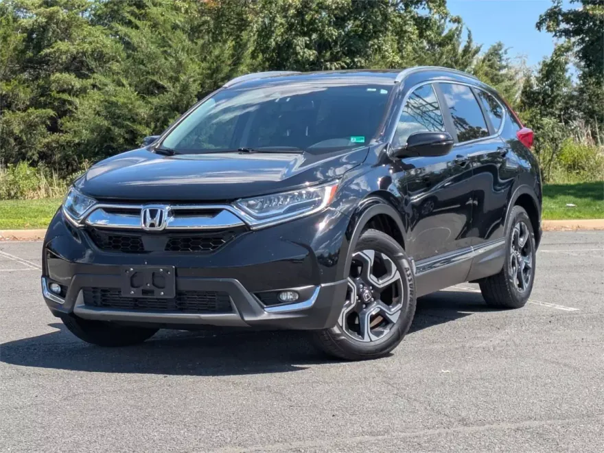 2017 Honda CR-V Touring photo 1
