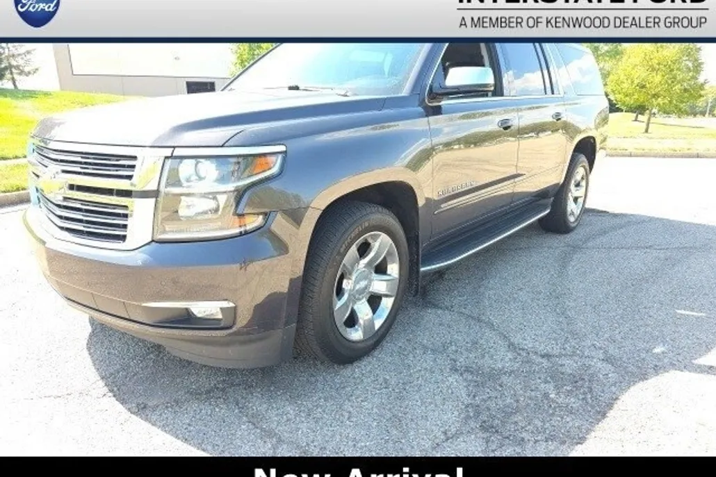 2016 Chevrolet Suburban LTZ photo 1