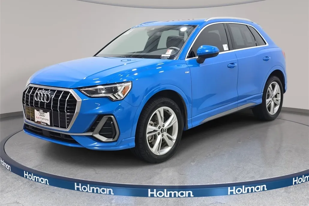 2021 Audi Q3 S line Premium Plus photo 1