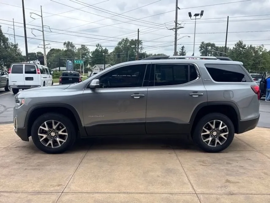 2023 Gmc Acadia SLT photo 1