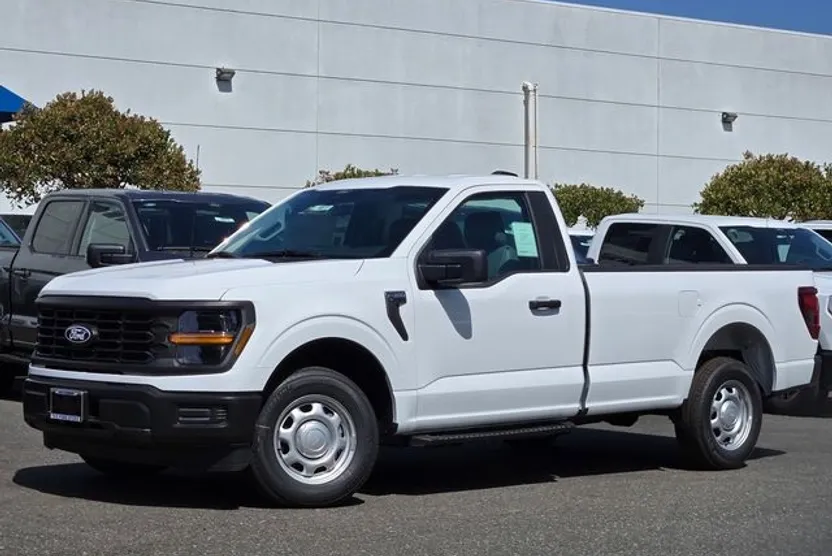 2025 Ford F-150 XL photo 1