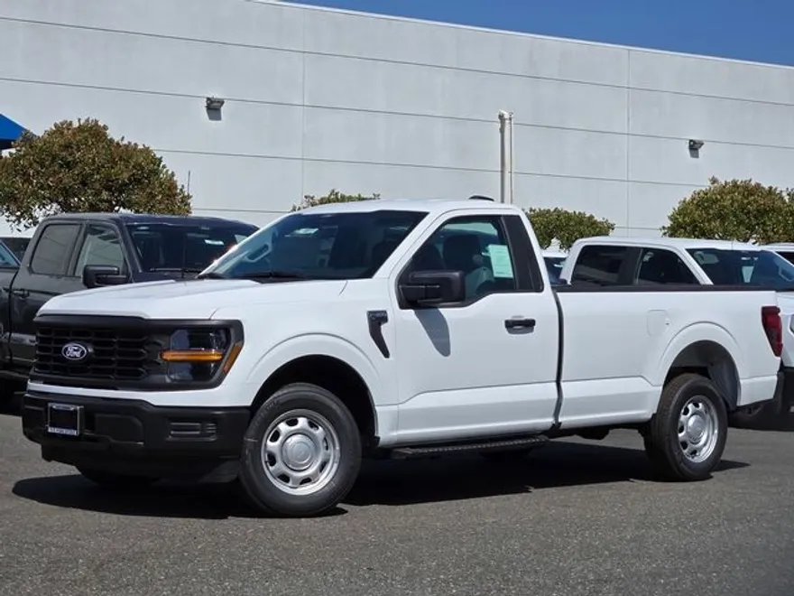 2025 Ford F-150 XL photo 1