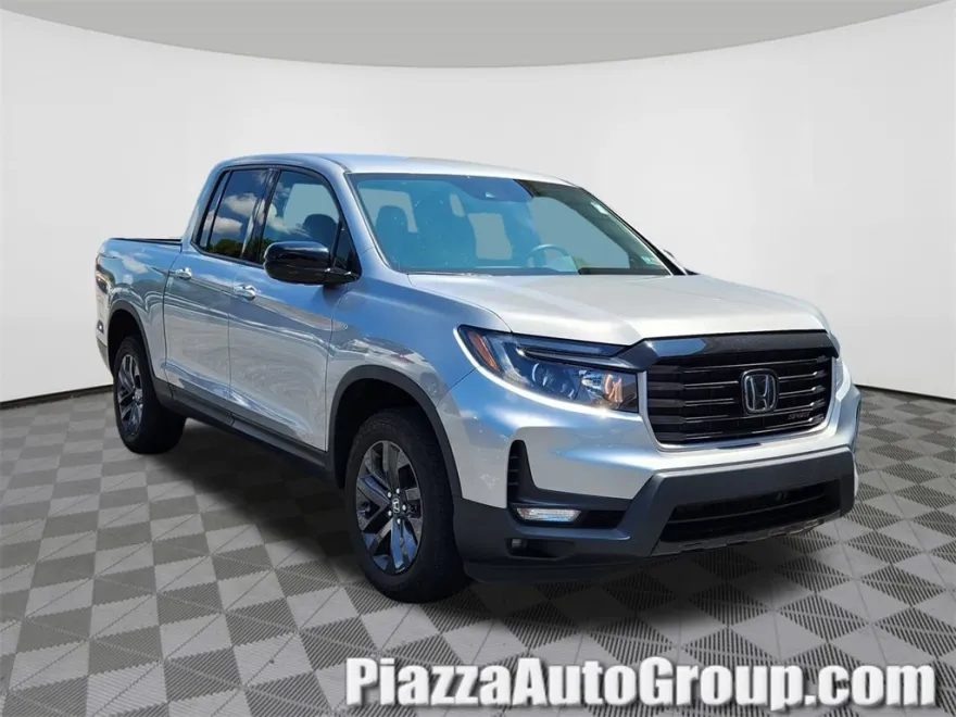 2023 Honda Ridgeline Sport photo 1