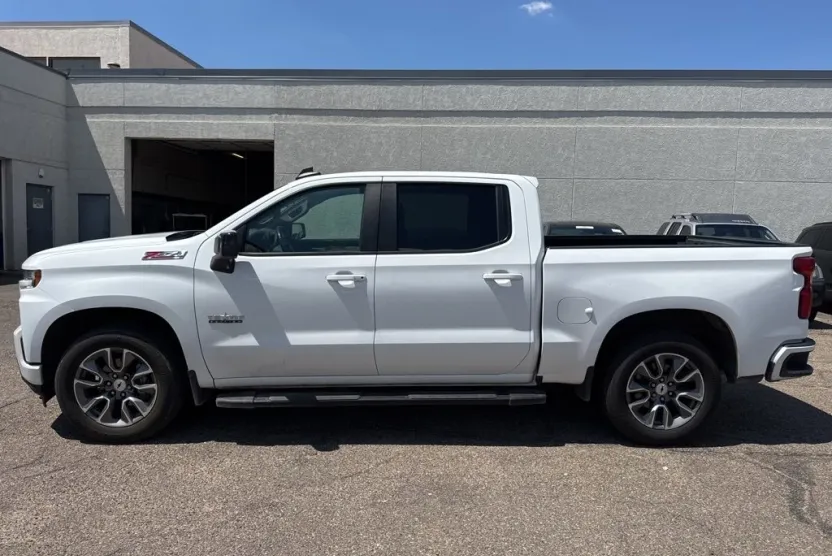 2021 Chevrolet Silverado 1500 RST photo 1