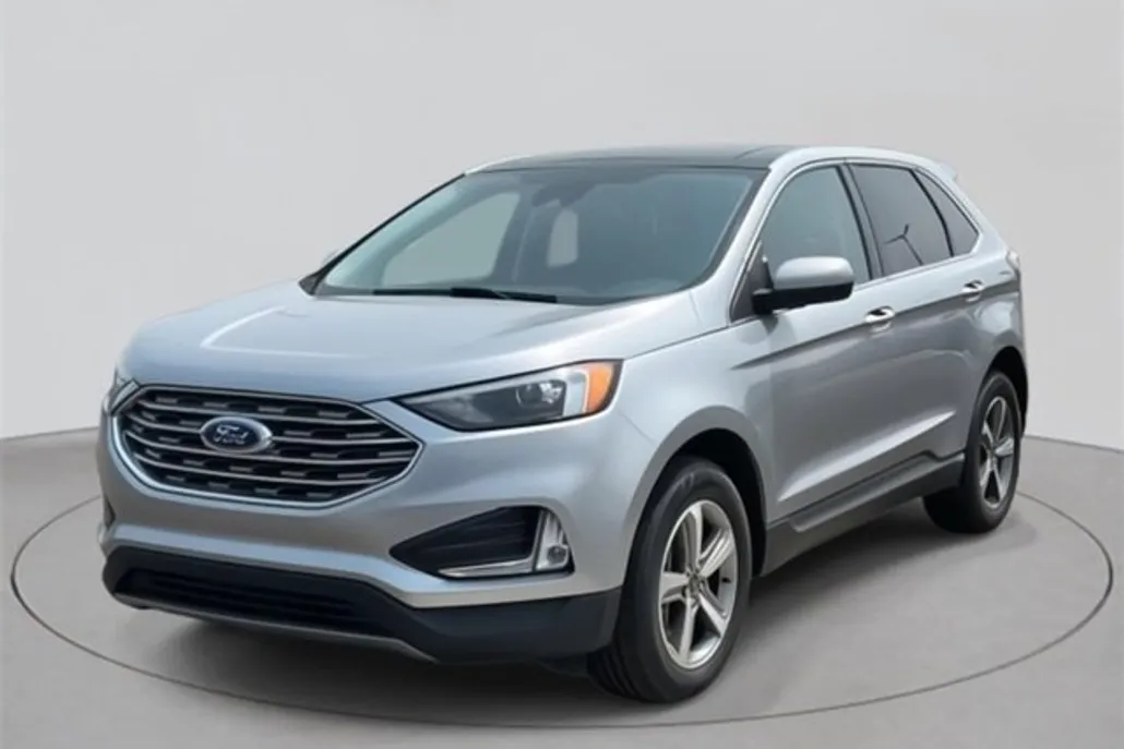 2022 Ford Edge SEL photo 1