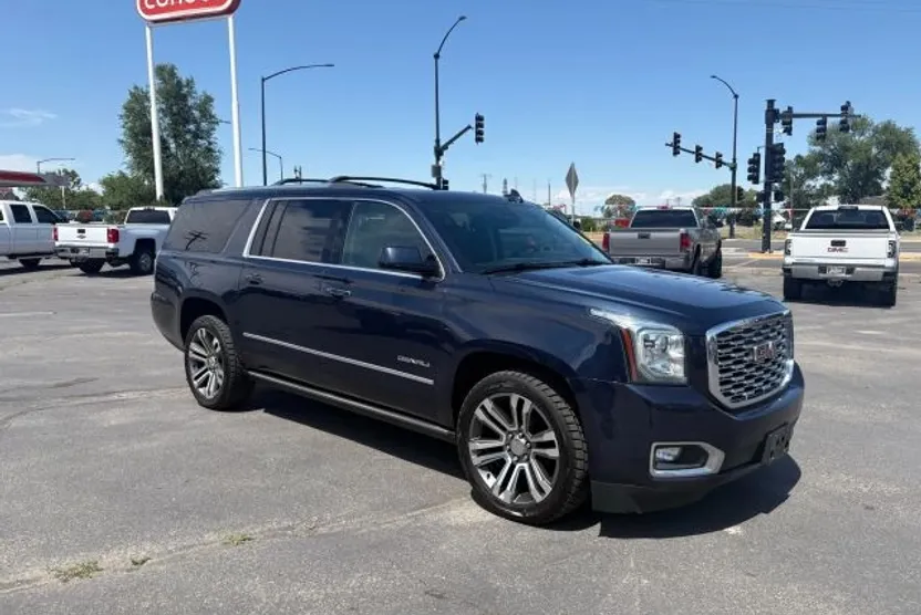 2019 Gmc Yukon XL Denali photo 1