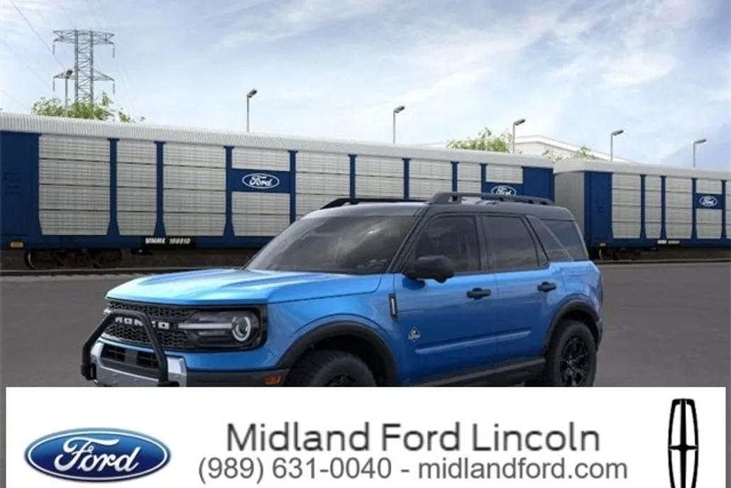 2025 Ford Bronco Sport Outer Banks photo 1