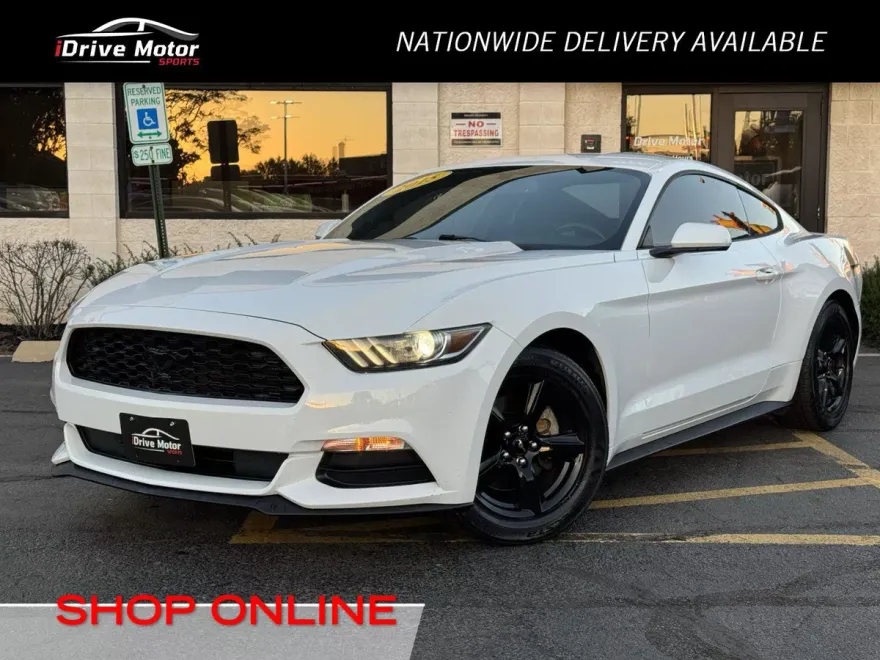 2015 Ford Mustang V6 photo 1