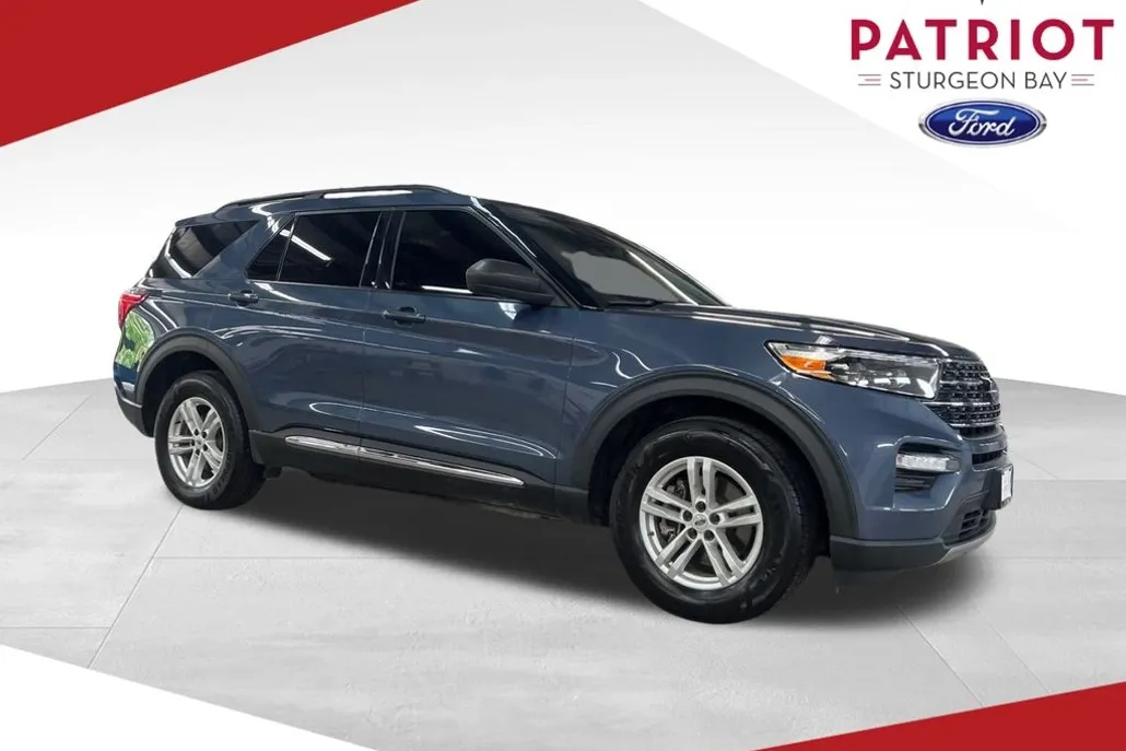 2021 Ford Explorer XLT photo 1