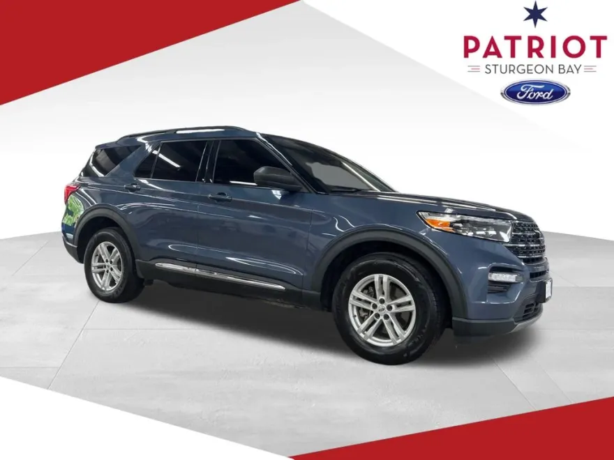 2021 Ford Explorer XLT photo 1