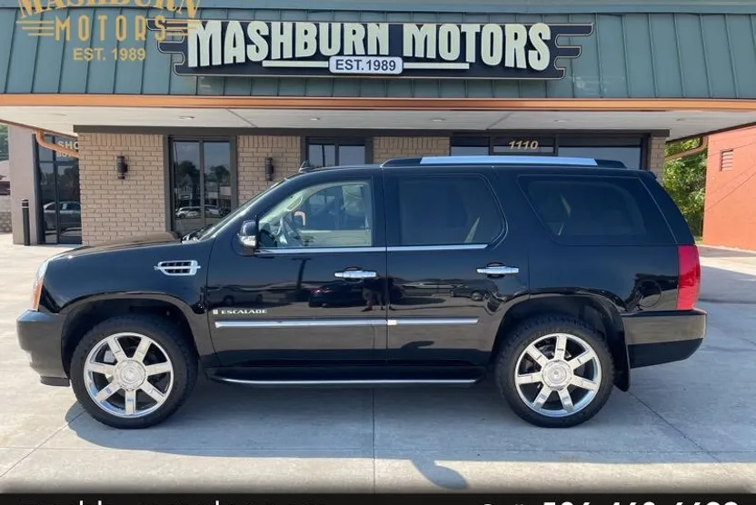 2007 Cadillac Escalade Luxury photo 1