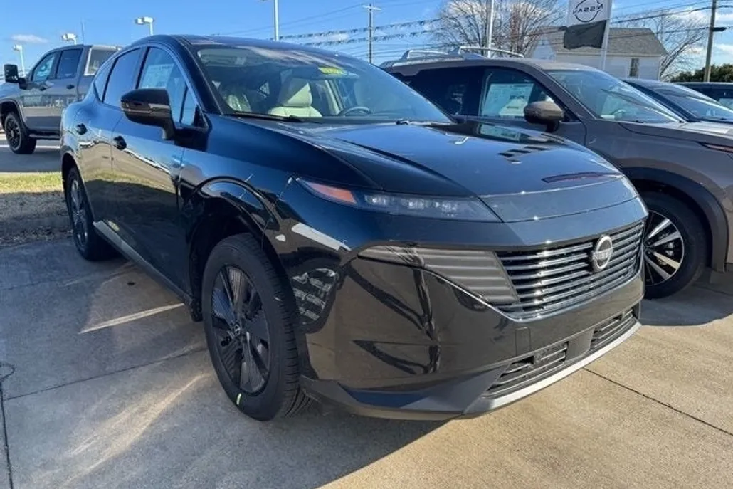 2025 Nissan Murano SL photo 1