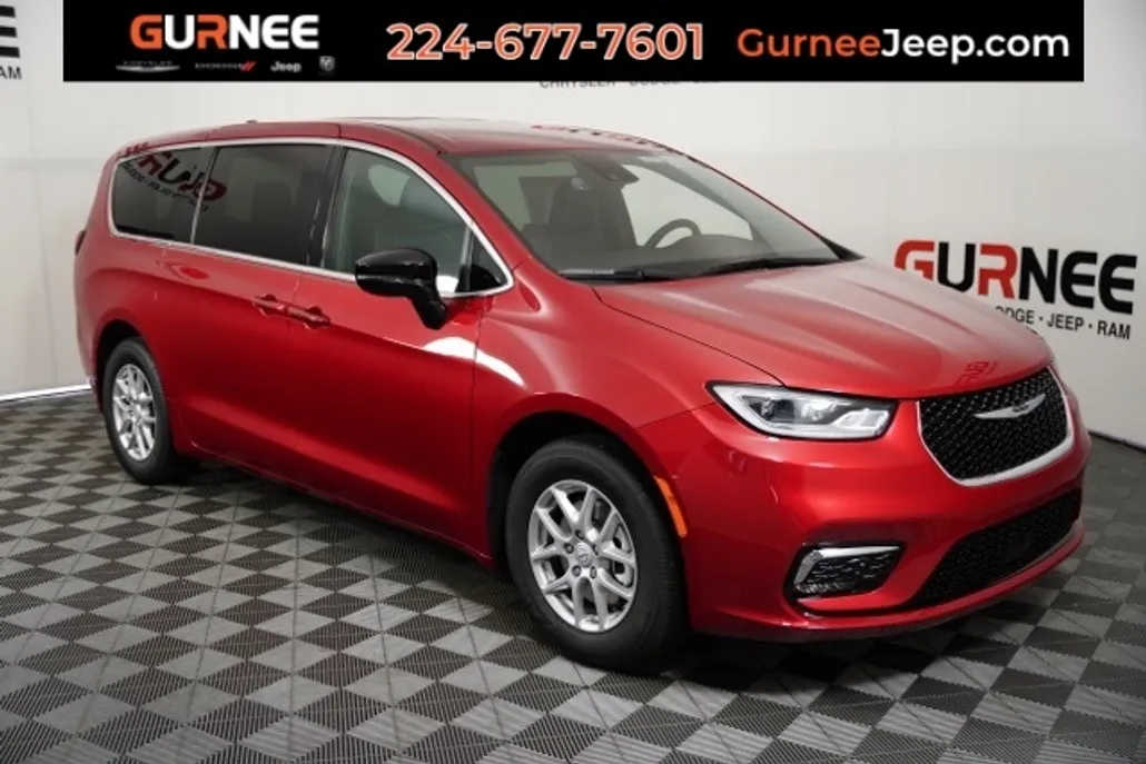 2026 Chrysler Pacifica photo 1