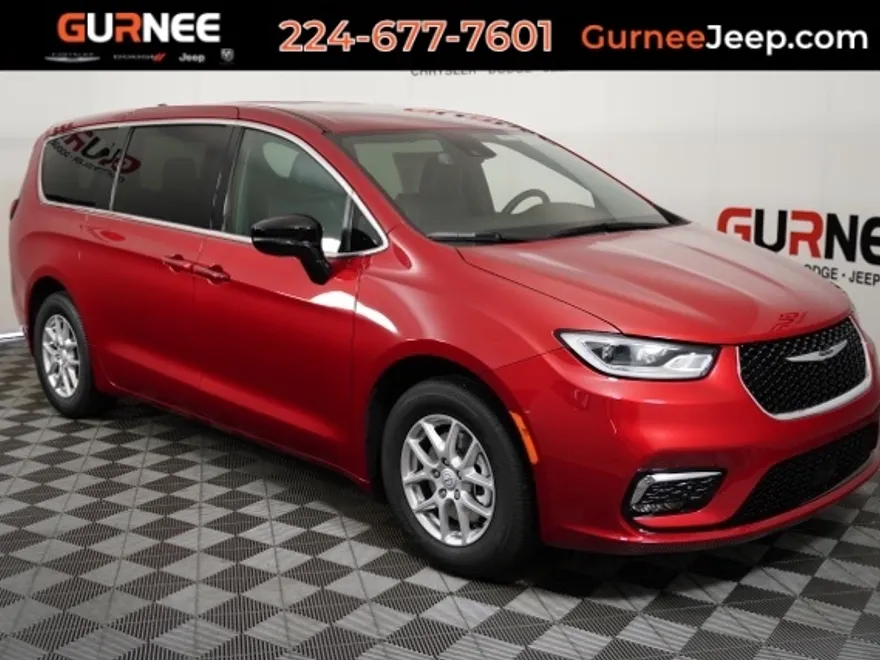 2026 Chrysler Pacifica photo 1