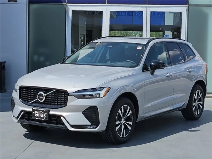 2024 Volvo XC60 B5 Core photo 1