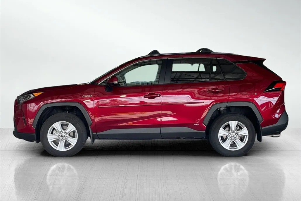 2021 Toyota RAV4 Hybrid XLE photo 1