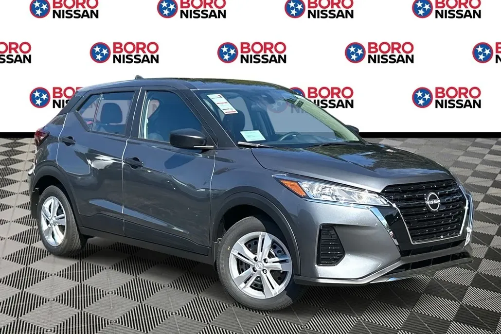 2025 Nissan Kicks Play S photo 1