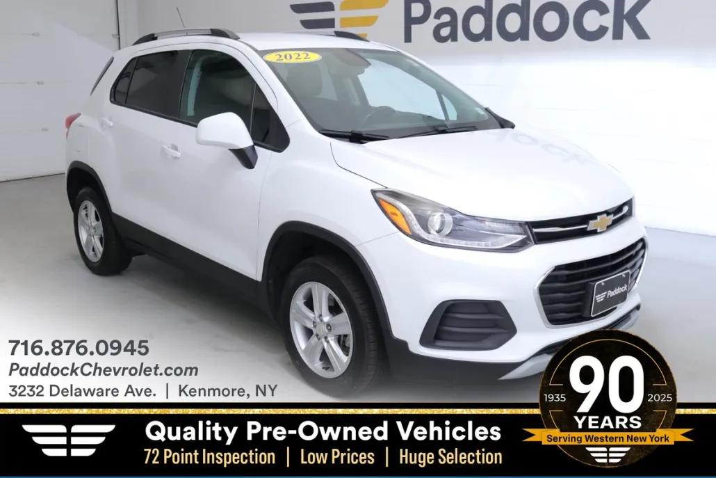 2022 Chevrolet Trax LT photo 1