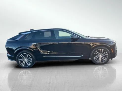2024 Cadillac Lyriq Luxury photo 4