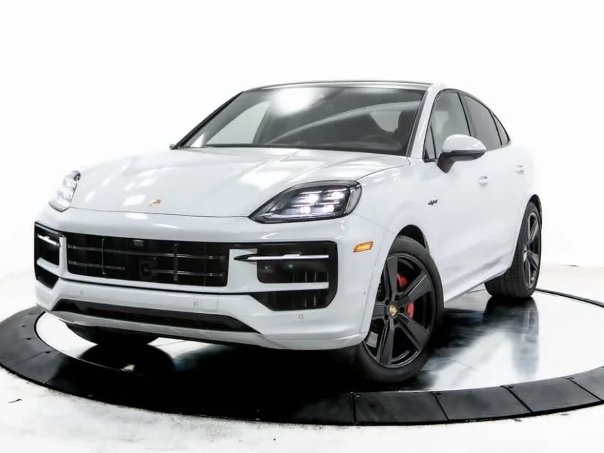 2025 Porsche Cayenne S E-Hybrid Coupe photo 1