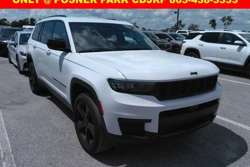 2023 Jeep Grand Cherokee Altitude photo 1